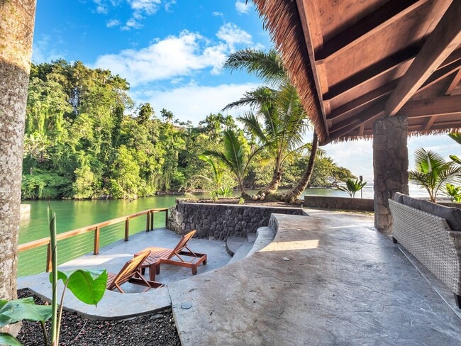 Building Photo - Oceanfront Estate: The Honolii Hale