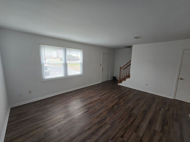 Building Photo - 3 Bedroom unit at The Prince George Common...