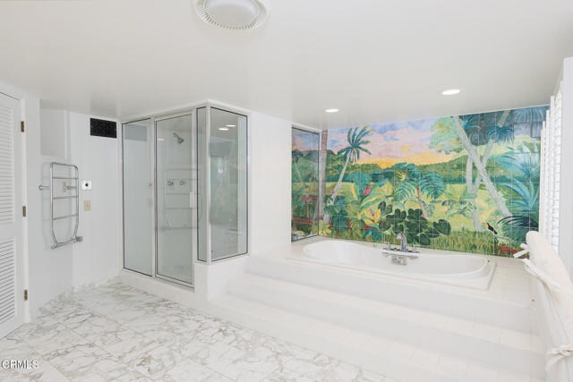 Building Photo - 3265 Ocean Dr