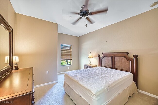 Building Photo - 3211 Cottonwood Bend