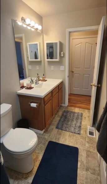 Building Photo - 8917 Eagle Pl Loop