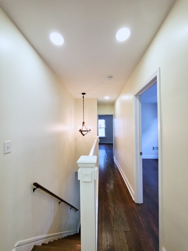 Hallway - 142 E Maynard Ave