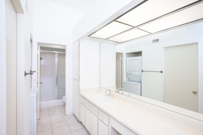 Building Photo - 255 E Avenida Granada