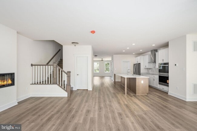 Building Photo - 356 Evermore Ln