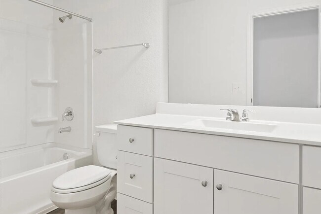 Master bathroom - 19621 Caymus Dr