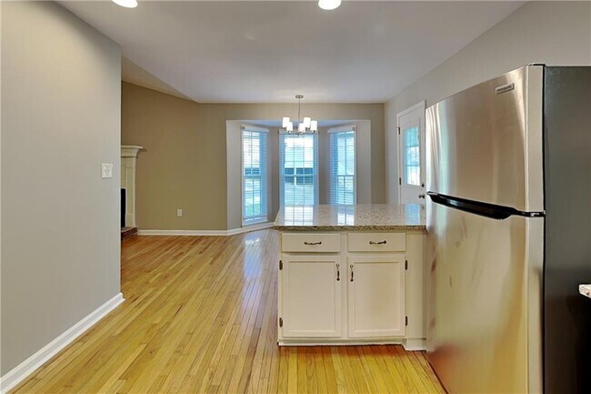 Building Photo - 274 Peach Crossing Dr