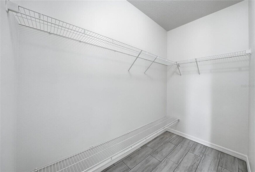 Building Photo - 547 Hartford Hts St