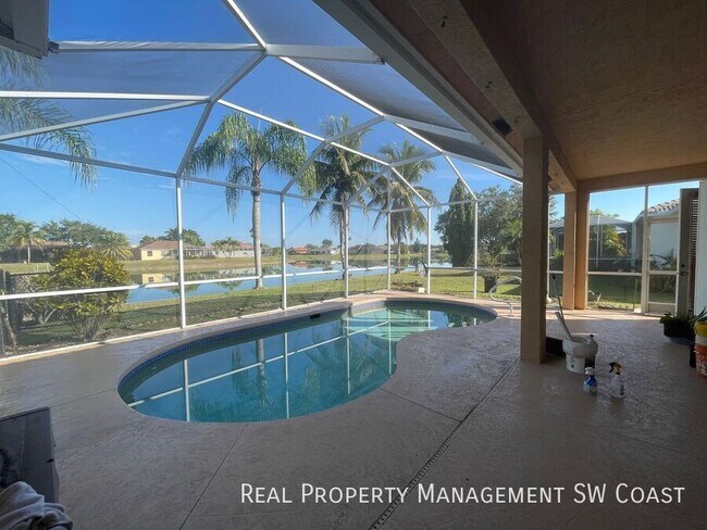 Building Photo - 816 Grand Rapids Blvd