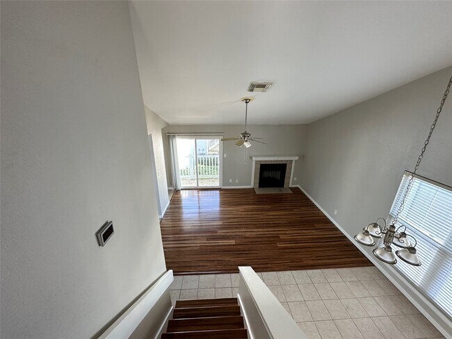 Building Photo - 3506 Cove View Blvd