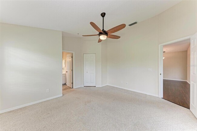 Building Photo - 803 Montrose Dr