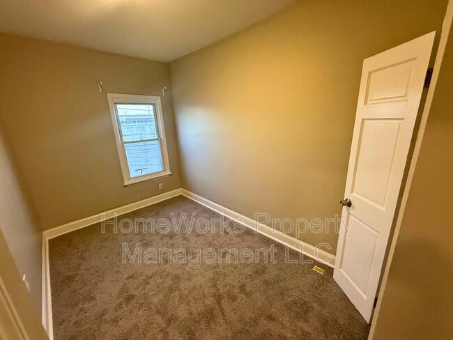 Building Photo - 1243 Washington Blvd