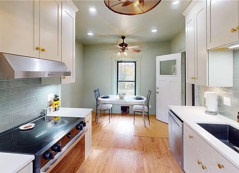 Building Photo - 3101 E 91st St