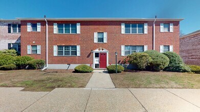 Building Photo - 137 Lake Shore Rd