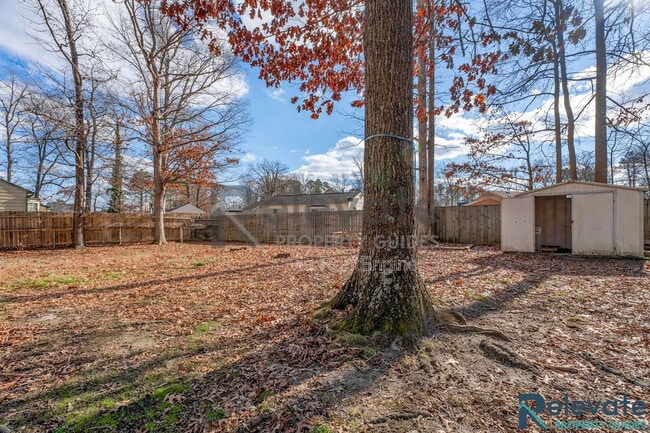 Building Photo - 4005 Peregrine Rd