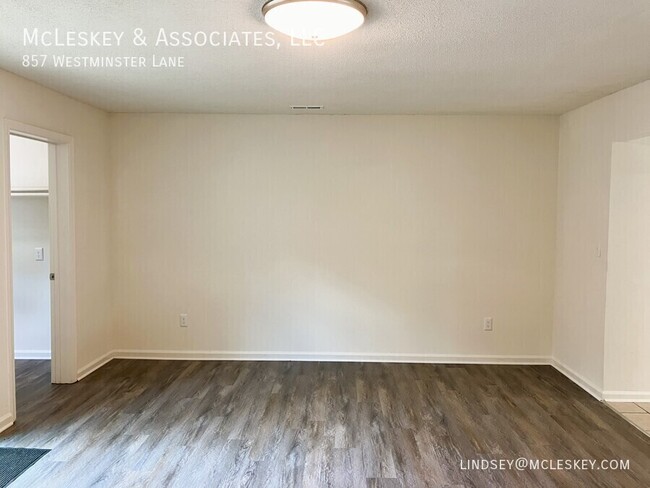 Building Photo - 857 Westminster Ln