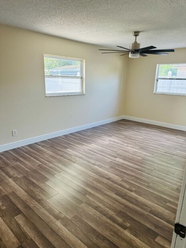 Building Photo - Renovated Seminole Single Family Home!!!