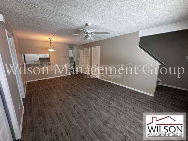 Building Photo - 500 Yellowwood Ct