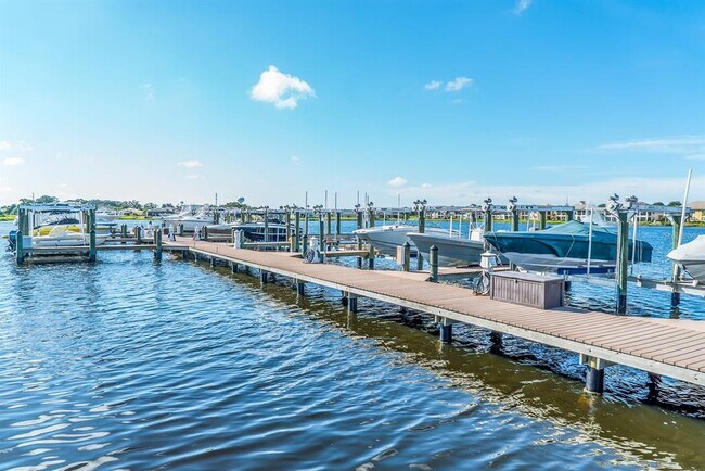 Building Photo - 917 Tidewater Shores Loop