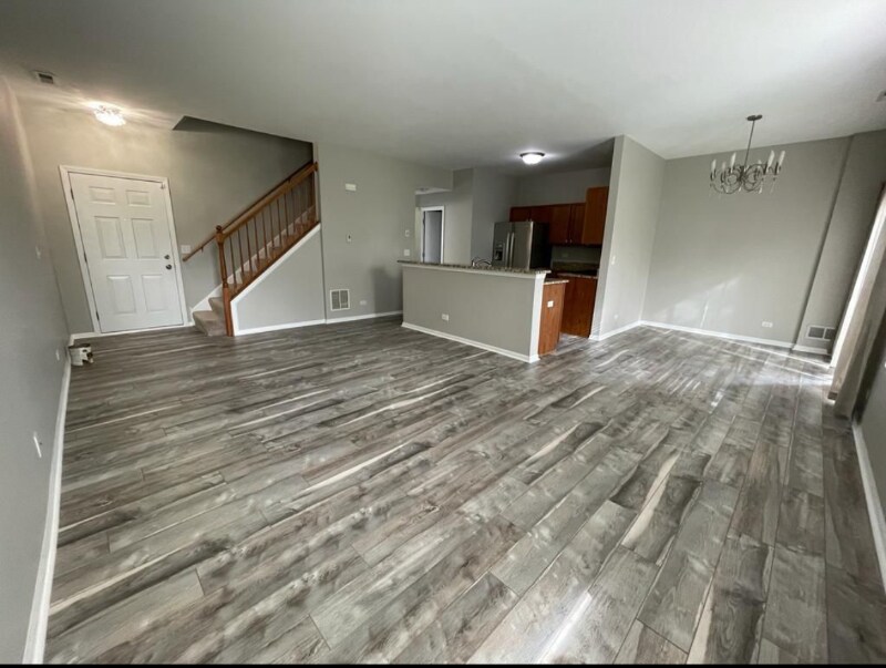 Building Photo - 3915 Granite Ct