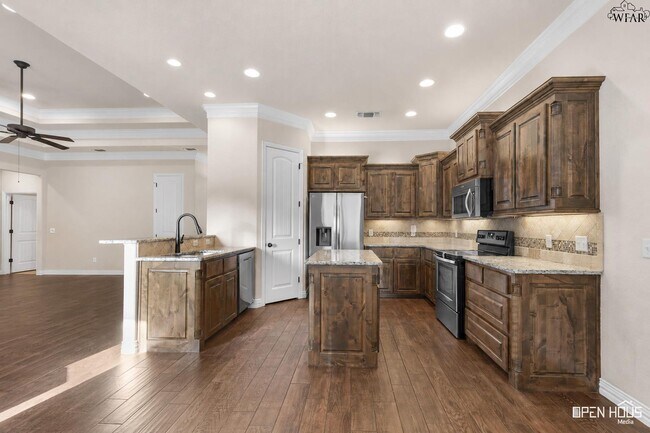 Building Photo - 4824 Olivia Ln