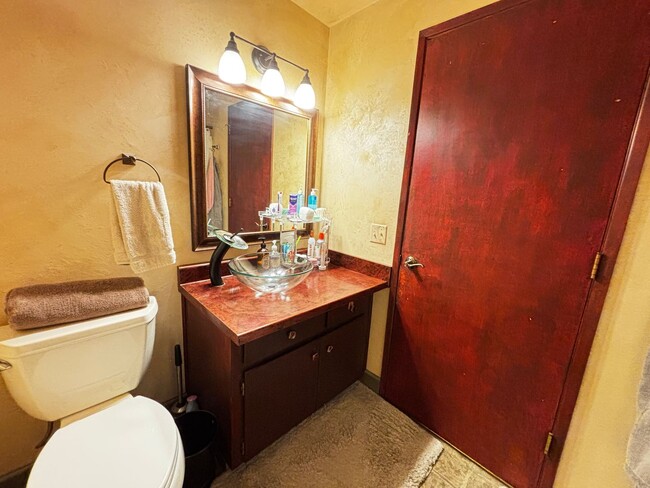 Building Photo - Large 4 Bedroom Home Close to Cook Family ...