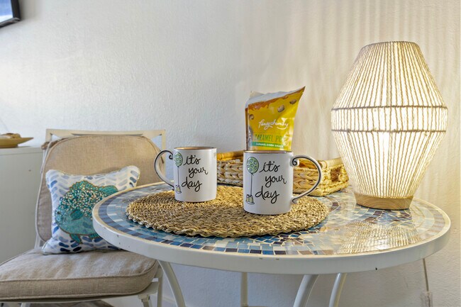 Building Photo - 611 Destiny Dr