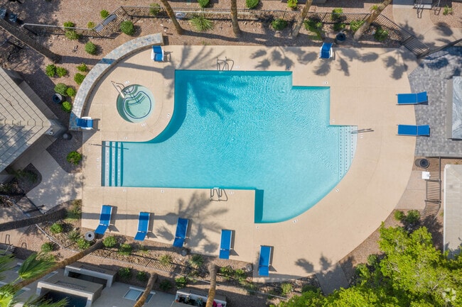 Pool - Indigo Springs