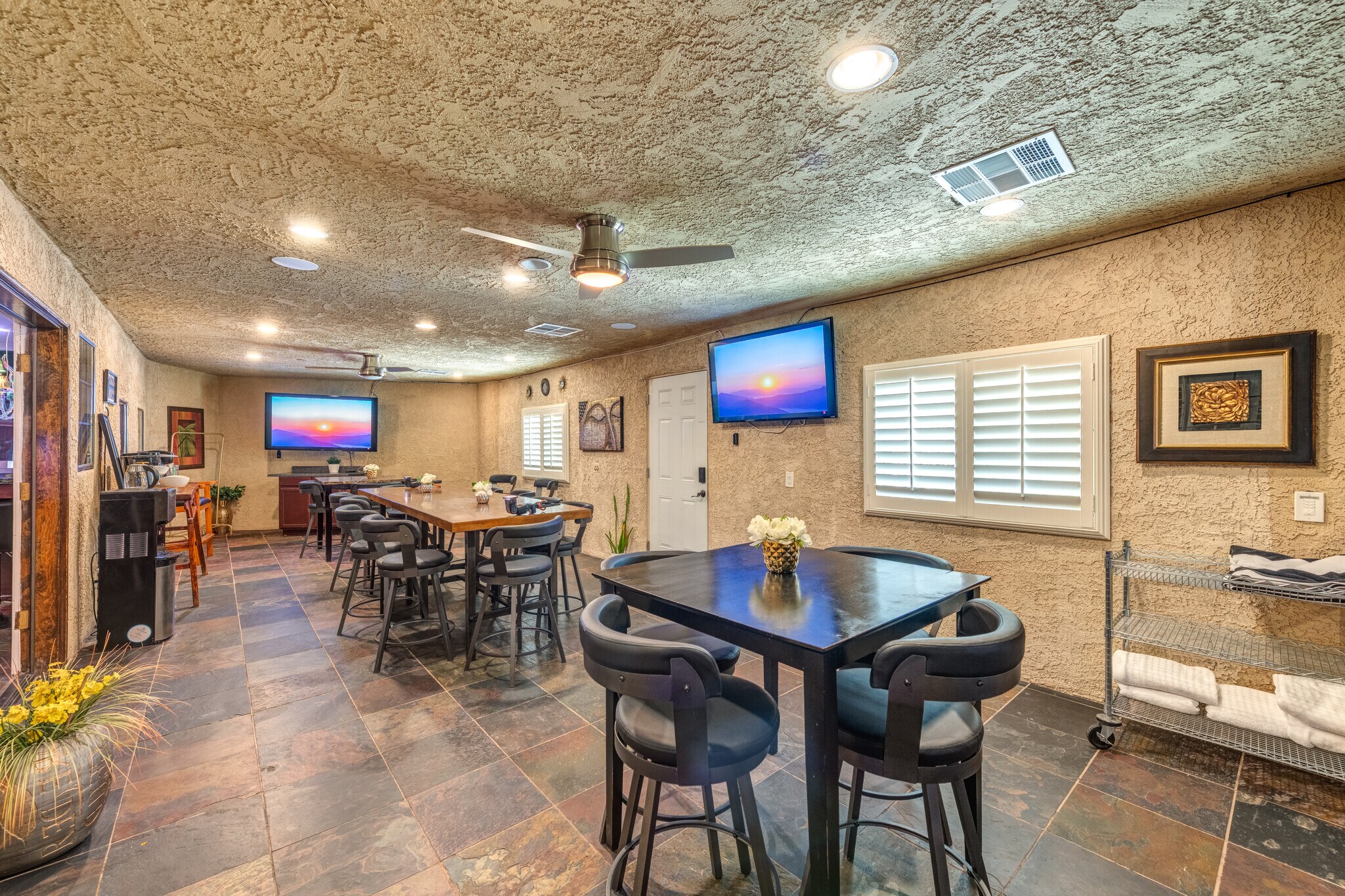 Dining Room - 3160 Belcastro St