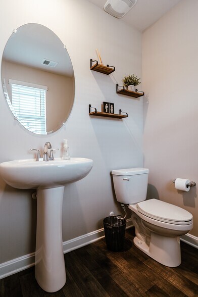 Building Photo - 144 Fellowship Dr