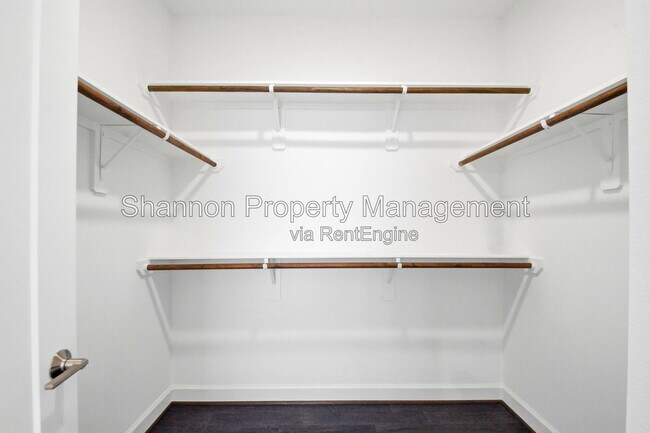 Building Photo - 849 Fisher St