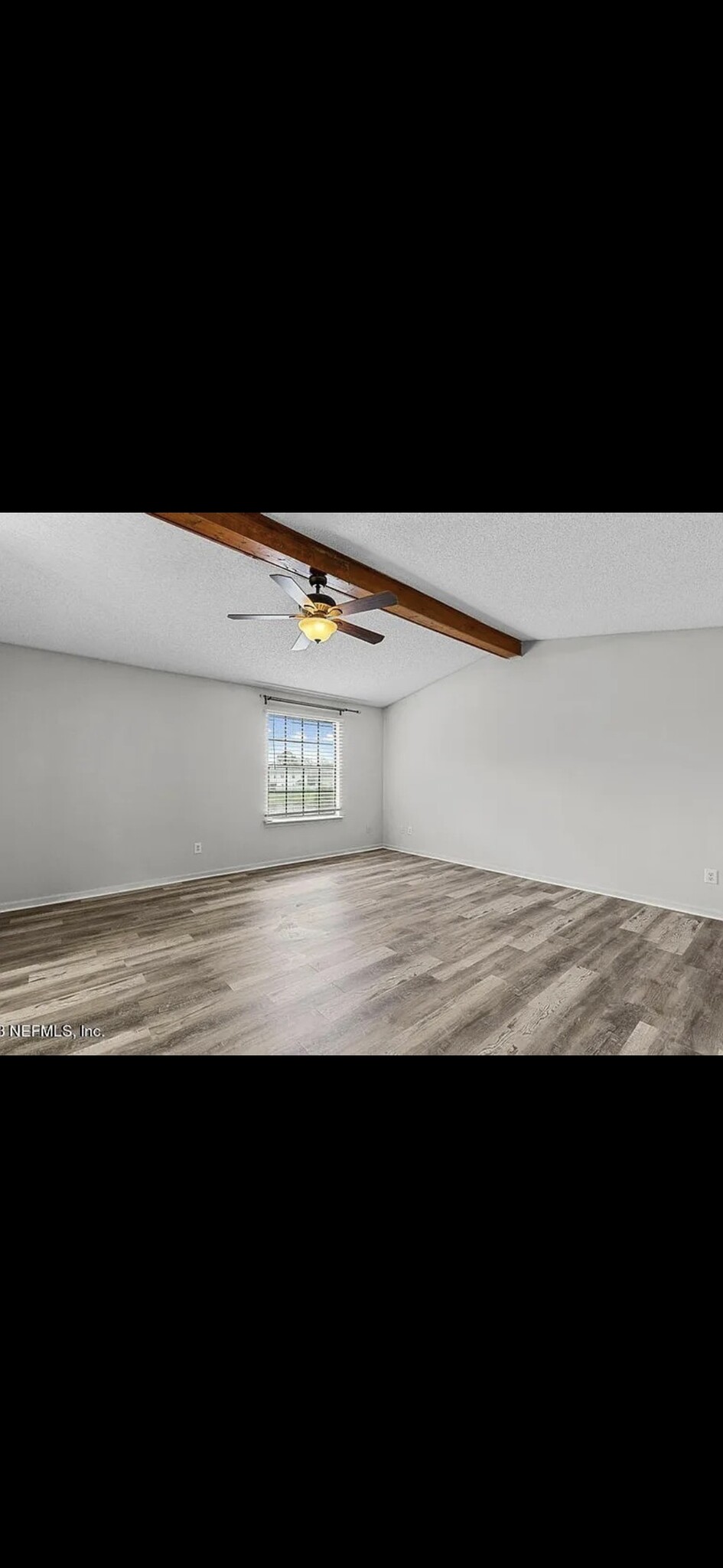 Master bedroom - 10961 Peppermill Ln