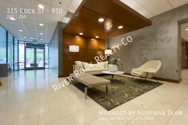 Building Photo - 315 Rock St