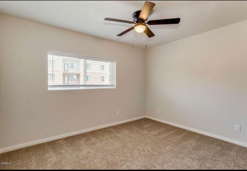 Building Photo - 813 E Marlette Ave