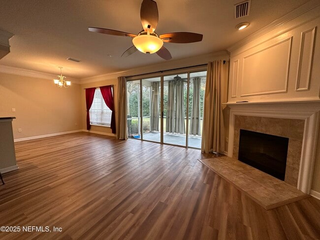 Building Photo - 11197 Castlemain Cir W