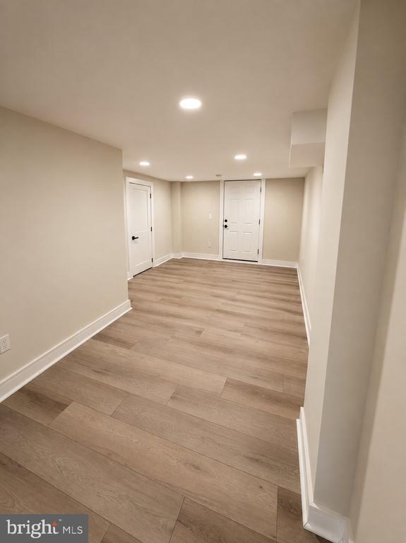 Building Photo - 21 Cadwallader Ct