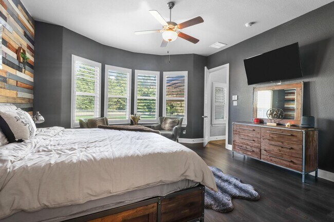 Building Photo - 1104 Steele Ln