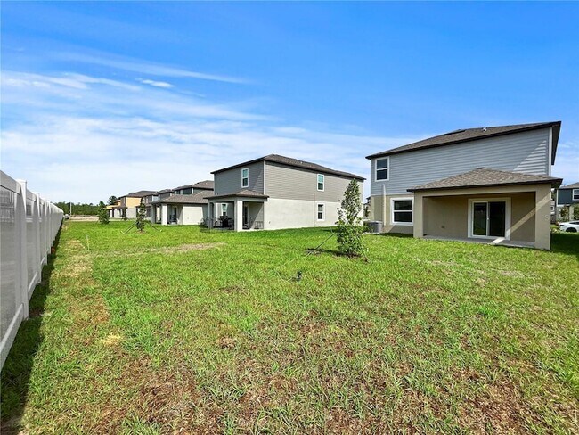 Building Photo - 17570 Shirewood Wy