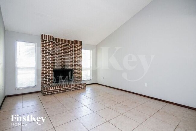 Building Photo - 1595 Sailpoint Dr