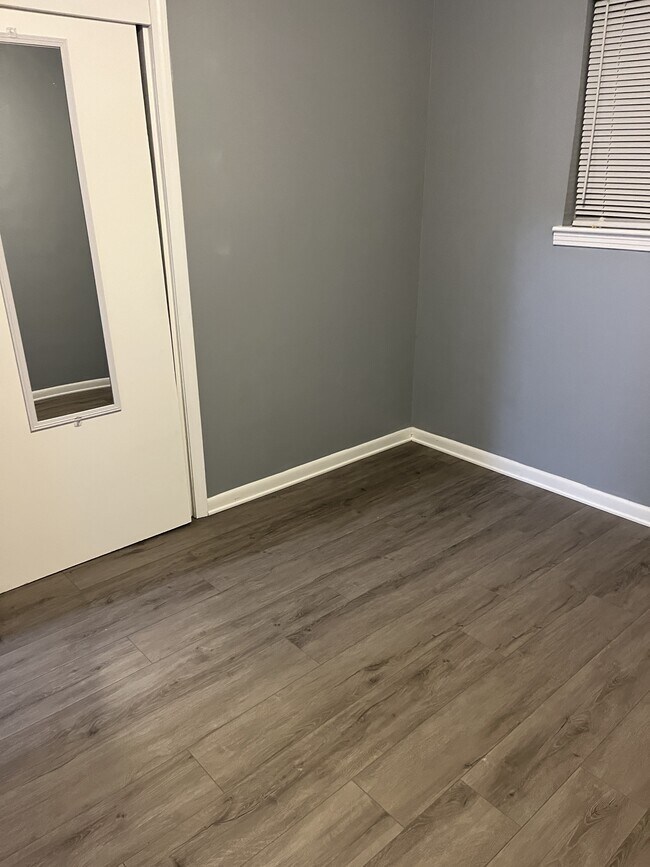 Building Photo - 2501 Havard Rd