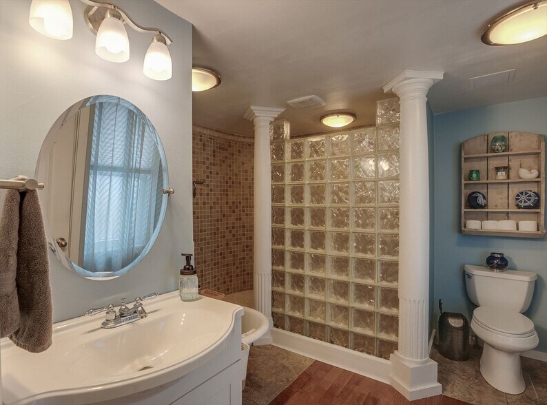 Main Bathroom - 4 Pleasant St