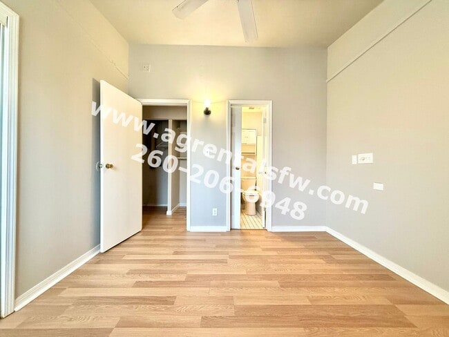 Building Photo - 3 Bedroom House