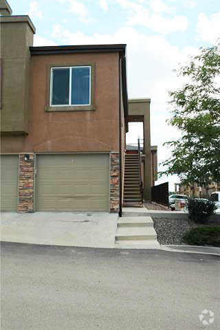 Building Photo - Fantastic Condo 2 Bedroom and 2 Bath home ...