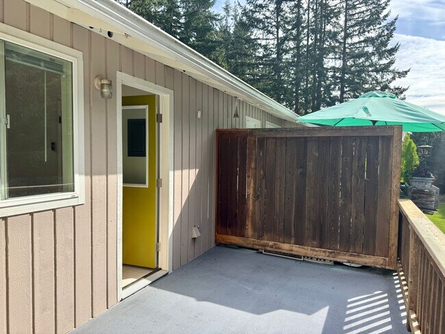 Building Photo - 77X Four-Plex