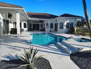 Building Photo - 15802 SW 15th St