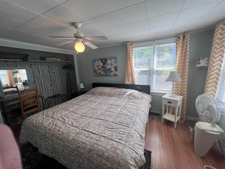 Building Photo - 78 Long Island Rd