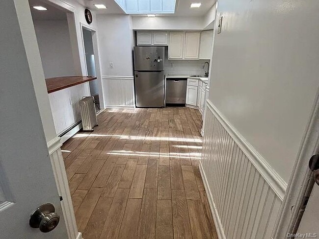 Building Photo - 61 Montgomery Ave