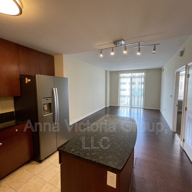 Building Photo - 155 Potomac Passage