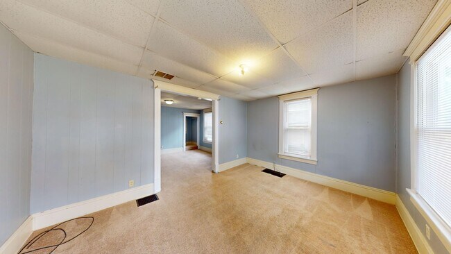 Building Photo - 219-221 Lucas Rd