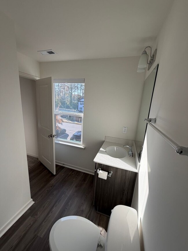 Building Photo - NEW LISTING ALERT!  Beautiful 2-Bedroom To...