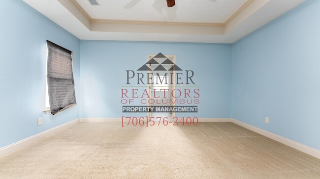 Building Photo - 9 Greyhawk Ct